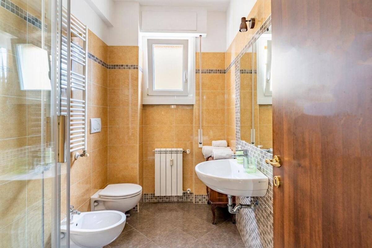 Casa Vacanze Alessio Рим Экстерьер фото